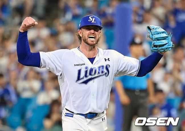 [OSEN=대구, 이석우 기자] 29일 대구삼성라이온즈파크에서 2026 신한 SOL KBO 리그 삼성 라이온즈와 KT 위즈의 경기가 열렸다. 홈팀 삼성은 페덱이, 방문팀 KT는 로건이 선발 출전했다. 삼성 라이온즈 선발 투수 페덱이 6회초 2사 2,3루 KT 위즈 유준규를 삼진으로 잡고 포효하고 있다. 2026.08.29 / foto0307@osen.co.kr
