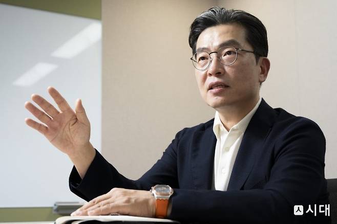 우정엽 허드슨연구소 선임연구원은 지난 25일 [시대]와의 인터뷰에서 배우 하영의 증조부 친일 논란과 관련해 "사람 한 명에게 분노를 표출한다고 분이 풀리겠느냐"며 "더 가치 있는 논쟁을 만들었으면 좋겠다"고 말했다. /사진=조현호 기자