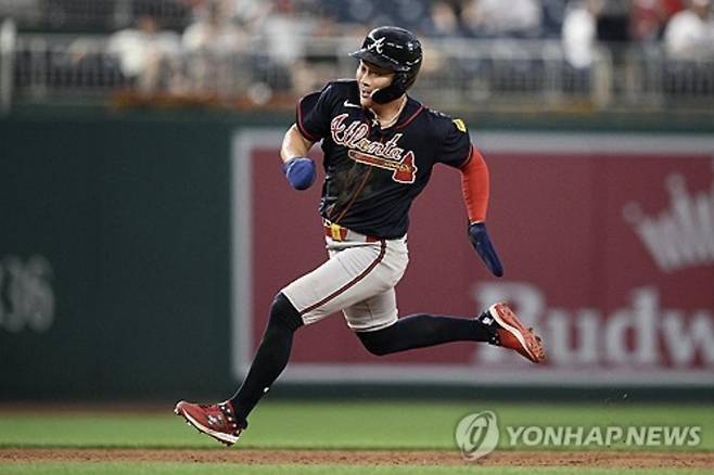 출처:연합뉴스 / 2일(한국시간) 미국 워싱턴 D.C. 내셔널스파크에서 열린 2026 MLB 정규시즌 워싱턴 내셔널스와의 원정 경기에 9번 타자 유격수로 선발 출전해 주루 중인 김하성