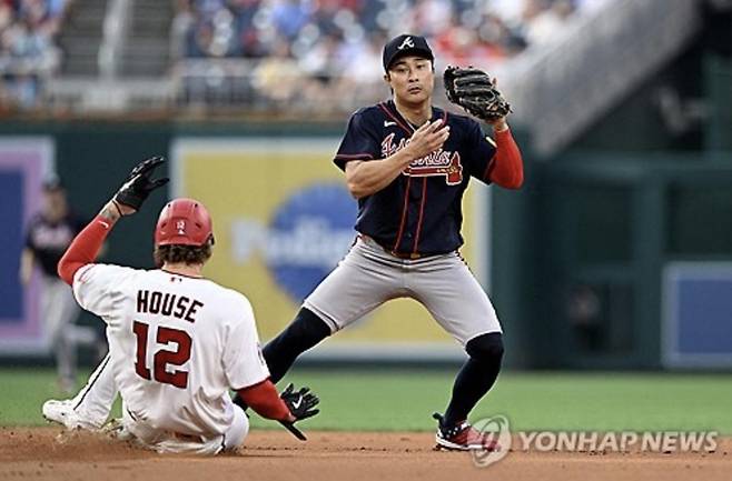 출처:연합뉴스 / 2일(한국시간) 미국 워싱턴 D.C. 내셔널스파크에서 열린 2026 MLB 정규시즌 워싱턴 내셔널스와의 원정 경기에서 포구 중인 김하성