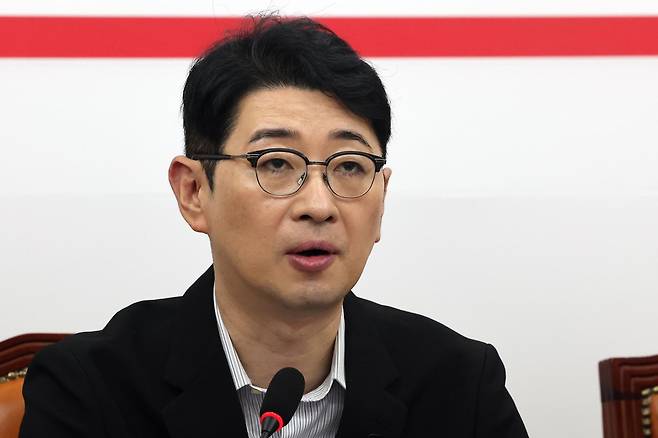 주진우 국민의힘 이재명 대통령 재판취소 저지특위 위원장이 13일 오전 서울 여의도 국회에서 열린 ‘이재명 대통령 재판취소 저지특위 회의’에서 모두발언을 하고 있다. 2026.8.13 뉴스1