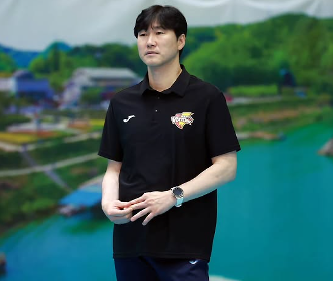 석진욱 감독. 사진 | 한국전력