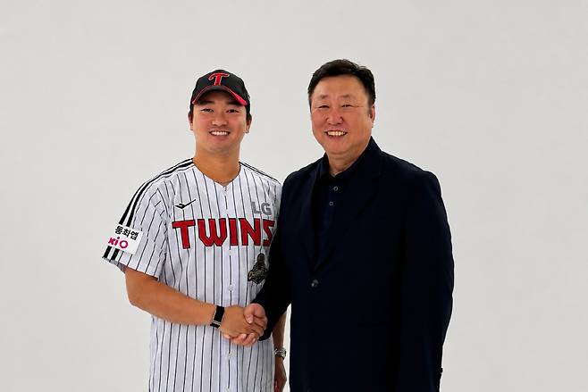고우석이 LG 트윈스와 1년 5억원에 계약하고 컴백했다. 사진제공=LG 트윈스