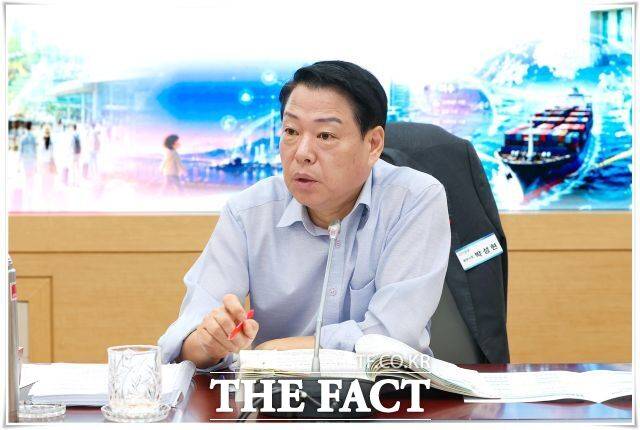 박성현 광양시장이 3일 '2027 주요 업무 추진계획 보고회'에서 "2027년은 민선9기 공약과 주요 정책을 실행해나가는 해가 되어야 한다"고 강조했다. /광양시