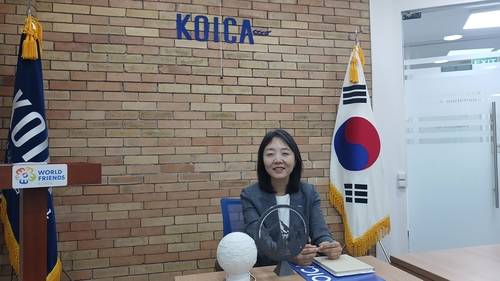 임소연 코이카 키르기스스탄 사무소장  (비슈케크=연합뉴스) 박현수 기자 = 지난 7월 9일 코이카 키르기스스탄 사무소에서 연합뉴스와 인터뷰하는 임소연 코이카 키르기스스탄 사무소장. 2026.9.3 phyeonsoo@yna.co.kr