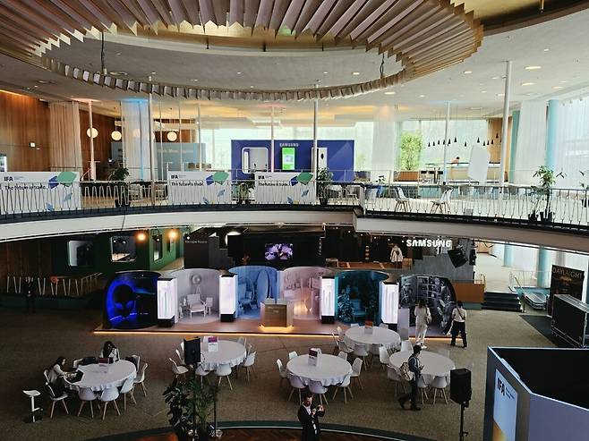 삼성전자가 크리에이터 허브를 IFA 2026이 열리는 '메세 베를린(Messe Berlin)'의 'IFA 팔레(IFA Palais)' 전시 공간에 마련했다. 삼성전자&nbsp;