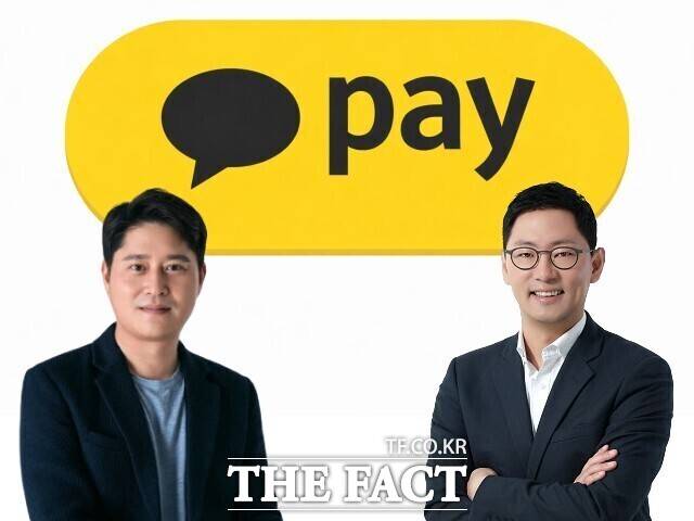 카카오페이증권이 가파른 외형 성장세를 이어가는 가운데 고객 민원 급증과 MTS 장애, '주식 축의금' 지급 오류, 담보비율 오안내 등 소비자보호를 둘러싼 문제가 잇따라 불거지고 있다. 사진은 신호철(오른쪽) 카카오페이증권 대표와 신원근 카카오페이 대표. /카카오페이증권
