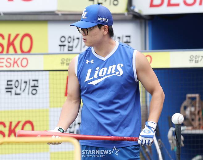 2026 신한 SOL KBO리그 삼성 라이온즈 대 SSG 랜더스 경기가 20일 대구 삼성라이온즈파크에서 열렸다.  삼성 박승규가 타격 훈련을 하고 있다. /사진=김진경 kim.jinkyung@