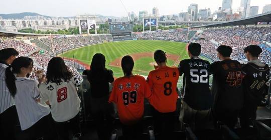 프로야구 입장수입 초대형 홈런…매진율 57％에 벌써 1천300억원. / 사진=연합뉴스