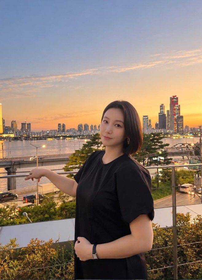 [서울=뉴시스] 김옥빈. (사진=인스타그램) 2026.09.07. photo@newsis.com *재판매 및 DB 금지
