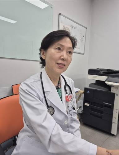연합뉴스와 인터뷰 중인 김현아 교수 [윤근영 기자 촬영]