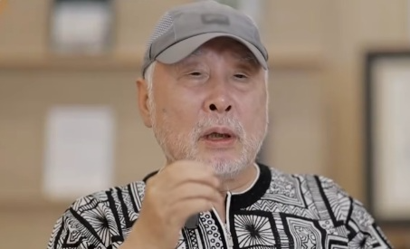 가수 김도향이 가슴 아픈 가족사를 털어놓으며 끝내 눈물을 보였다. [사진출처 = 영상캡처]