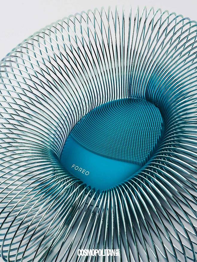 진동클렌저 루나 4 34만8천원 Foreo.
