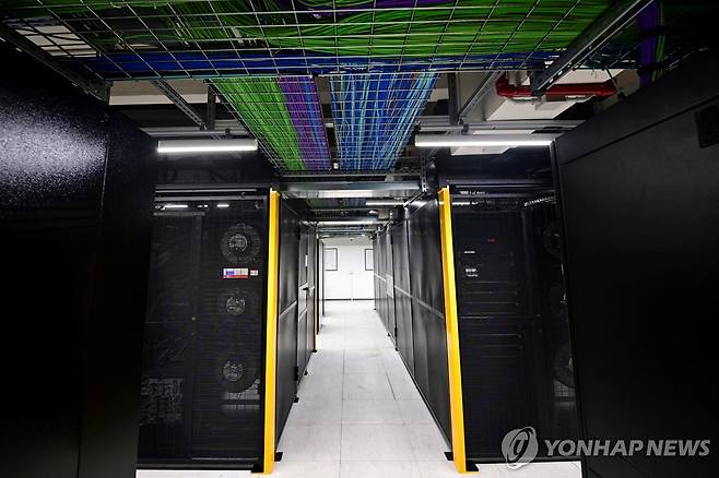 이탈리아 밀라노에 있는 패스트웹 데이터센터 내부 [로이터=연합뉴스. 재판매 및 DB 금지]
