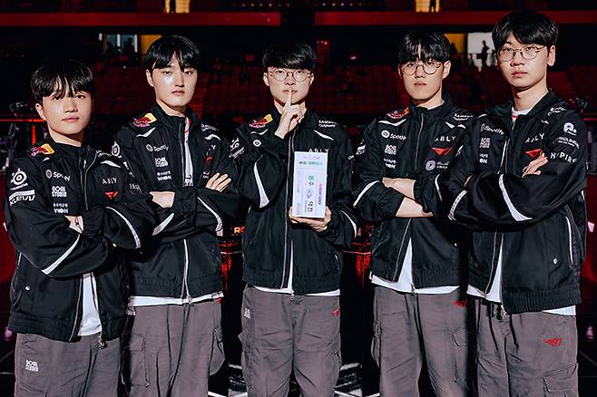 T1. 연합뉴스