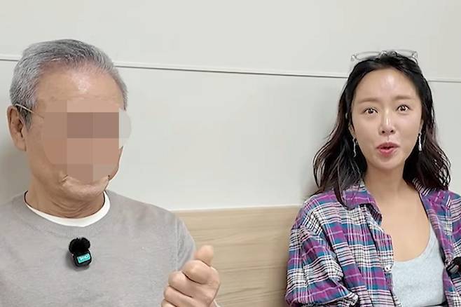 출처:채널 '황정음'