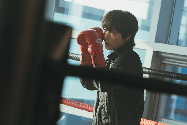 ‘나의 유죄인간’ 설인아, 임시완 잡으러 남장 잠입 (제공: tvN)