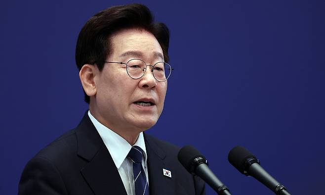 이재명 대통령이 18일 청와대 영빈관에서 기자회견을 하고 있다. 연합뉴스