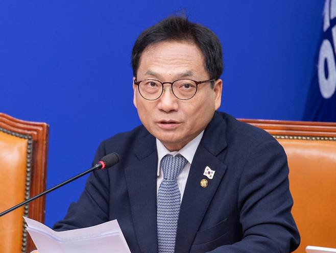 더불어민주당 박선원 최고위원이 24일 국회에서 열린 최고위원회의에서 발언하고 있다./연합뉴스