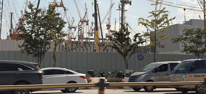 [서울=뉴시스] 신지아 인턴기자=경기 평택시 고덕동 일대에서 평택고덕국제화계획 공사가 한창이다. 2026.09.18. *재판매 및 DB 금지