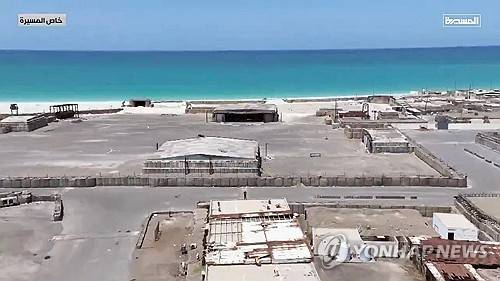 예멘의 친이란 반군 후티가 항구 도시 모카를 장악한 가운데, 모카 항구에인적이 끊긴 채 적막감이 감돌고 있다. [로이터 연합뉴스. 재판매 및 DB 금지]