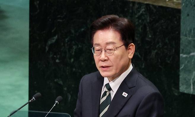 이재명 대통령이 22일(현지시각) 미국 뉴욕 유엔본부 총회장에서 기조연설을 하고 있다. 연합뉴스