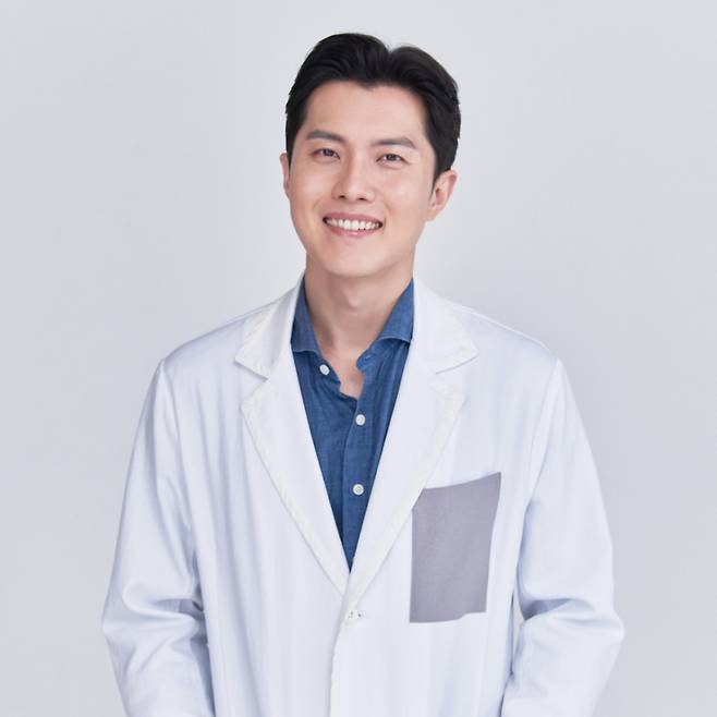 서울아산병원과 내분비내과 전문의 우창윤 원장의 이름을 도용한 다이어트 광고가 스레드에서 확산했다. /사진=인스타그램 갈무리