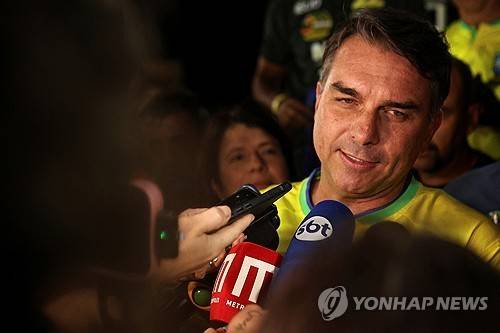 대선에 출마한 플라비우 보우소나루 상원의원 [로이터=연합뉴스]