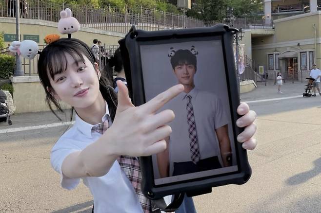 출처:이유비