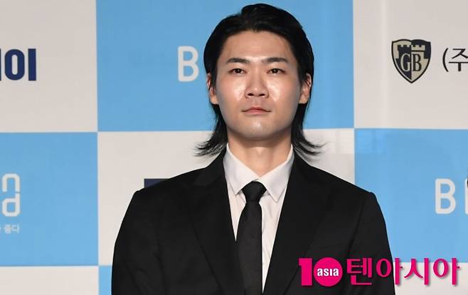 숏폼 크리에이터이자 유튜버로 활동해온 닛몰캐쉬가 전 연인의 데이트 폭력 폭로 이후 활동을 전면 중단하면서 공개를 열흘 앞둔 2억8000만원 규모의 경기도의회 웹드라마에도 불똥이 튀었다. / 사진=텐아시아 DB
