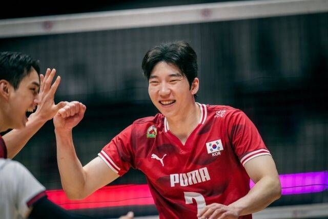 허수봉이 8일 일본 후쿠오카의 기타큐슈시립체육관에서 열린 2026 아시아선수권 조별리그 카타르전에서 미소를 짓고 있다./AVC 제공