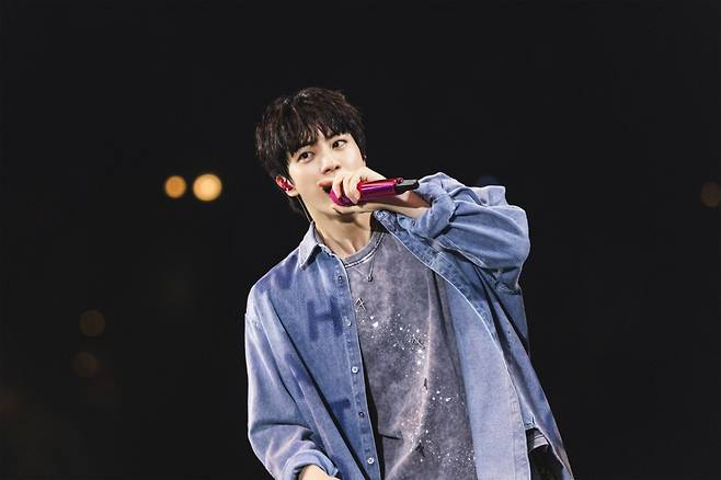 방탄소년단 진, 아이돌픽 71주 연속 1위..위클리 최다 득표 '전 부문 통합 1위'