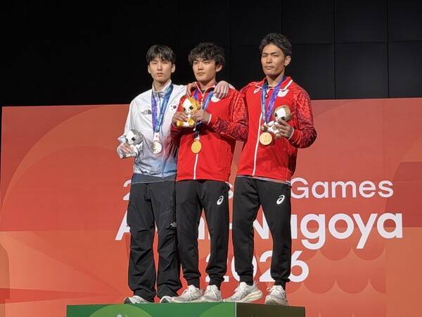 대한산악연맹(회장 조좌진)이 '2026 아이치·나고야 아시안게임' 스포츠클라이밍 볼더 종목에서 이도현이 은메달, 정지민이 동메달을 획득했다고 밝혔다. (2026 아이치·나고야 아시안게임 남자 볼더 2위 이도현 선수(맨 왼쪽)). /사진=대한산악연맹