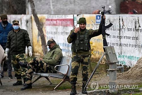 인도 국경수비대 요원들 [AP=연합뉴스 자료사진. 재판매 및 DB 금지]