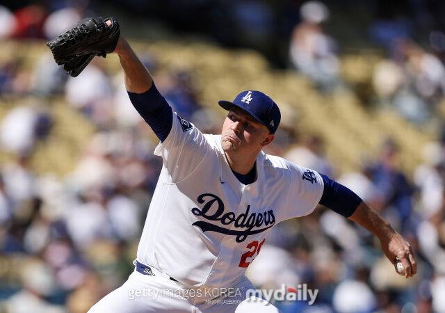 타릭 스쿠발이 10월 4일 NLDS 1차전 공을 던지고 있다./게티이미지코리아