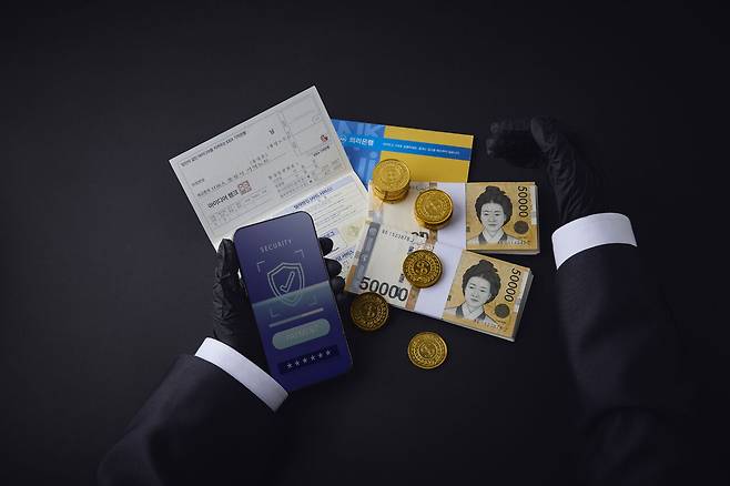보이스피싱으로 갈취한 돈을 비트코인 등 가상자산으로 바꿔 해외로 빼돌리던 시도가 앞으로는 줄어들 전망이다. 클립아트코리아