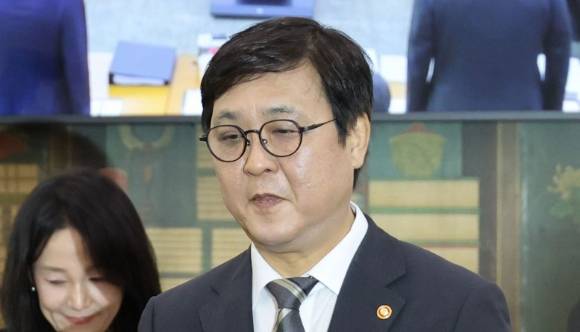 최휘영 문화체육관광부 장관이 7일 국회 문화체육관광위원회에서 열린 문화체육관광부에 대한 국정감사에 참석하고 있다. 2026.10.7 [사진=연합뉴스]