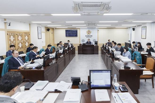 경북도의회 문화환경위원회(위원장 김대진) 회의 전경. 경북도의회 제공