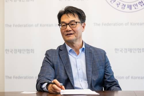 김성현 한국국제경제학회장이 28일 서울 영등포구 FKI타워에서 서울경제신문과 인터뷰를 하고 있다. 조태형 기자