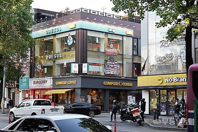 광주특별시 북구 전남대학교 후문 일대 상점들 모습.  양광삼 기자