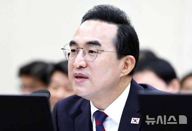 [서울=뉴시스] 최진석 기자 = 박홍근 기획예산처 장관이 8일 여의도 국회에서 열린 재정경제기획위원회의 기획예산처에 대한 국정감사에 출석해 의원 질의에 답변하고 있다. 2026.10.08. myjs@newsis.com