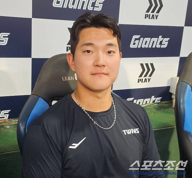 수훈선수 인터뷰에 임한 LG 문정빈. 김영록 기자