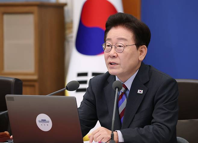 이재명 대통령이 지난 9월 29일 청와대에서 열린 국무회의에서 발언을 하고 있다. 뉴시스