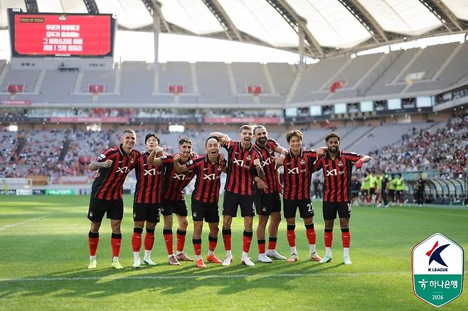 FC서울 선수들이 선제골 후 단체 세리머니를 펼치고 있다. /사진=한국프로축구연맹 제공