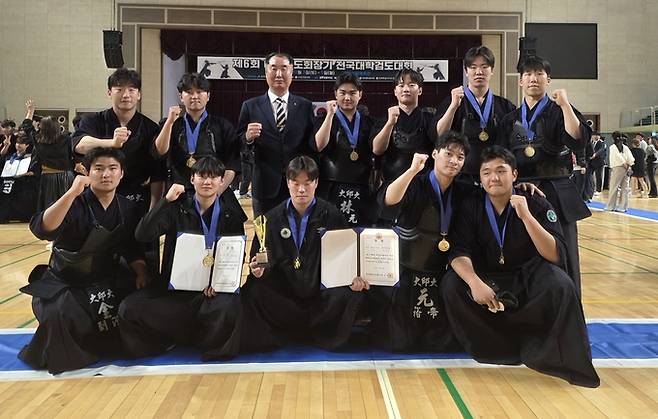 ▲ 대구대학교 검도부가 제6회 대한검도회장기 전국대학검도대회에서 개인전과 단체전 모두 정상에 오르며 대회 3관왕의 쾌거를 거뒀다. 대구대 검도부. 대구대 제공.