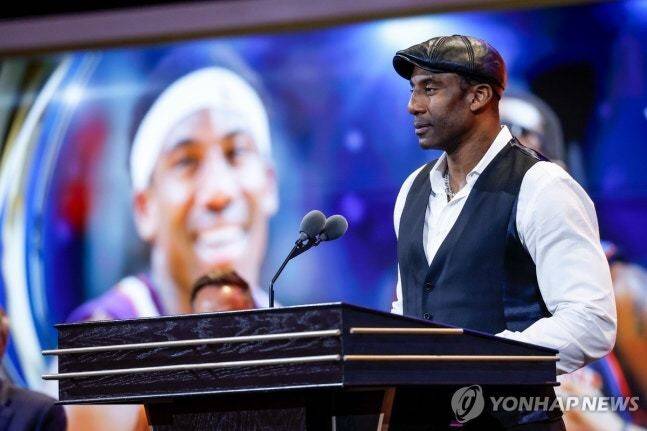 지난 8월 명예의전당 헌액식 참석한 스타더마이어. AP 연합뉴스