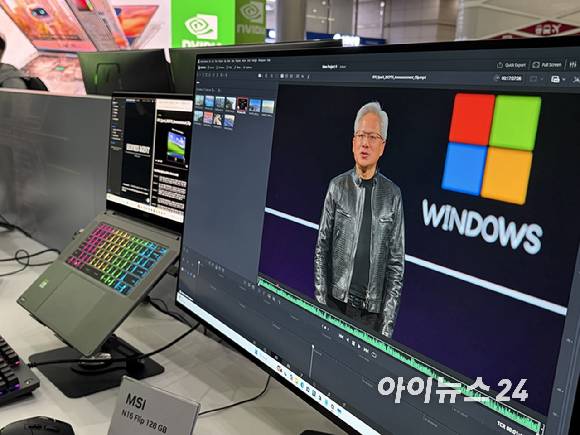 젠슨 황 엔비디아 CEO의 영상이 재생 중인 'RTX 스파크' 기반 MSI 노트북. [사진=권서아 기자]