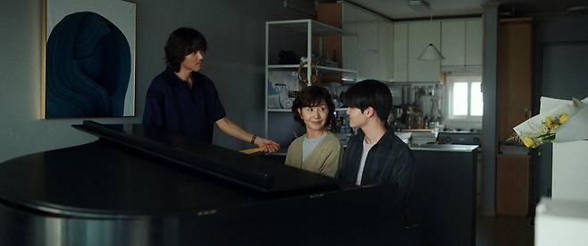 영화 '흐르는 여정' 속 장면 [파도·영화사 진진 제공. 재판매 및 DB금지]