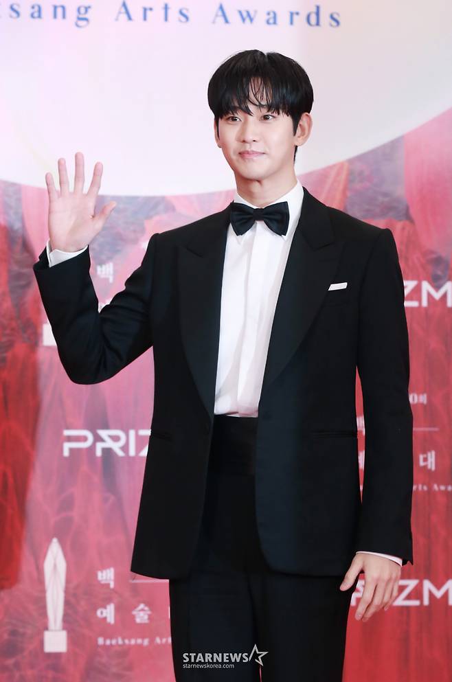 배우 김수현 /사진=이동훈