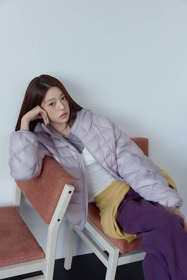 Jang Won-youngs winter clothing pictorial has been released.In the pictorial released on October 20, Jang Won-young is seen wearing a heavy outer garment featuring voluminous fur and a cozy texture, marking the start of the winter season.A clear and cool charm, taking a step further from her existing lovely image, was also revealed.Meanwhile, IVE, the group Jang Won-young belongs to, will release their mini-album Looks Can Kill on the 26th.